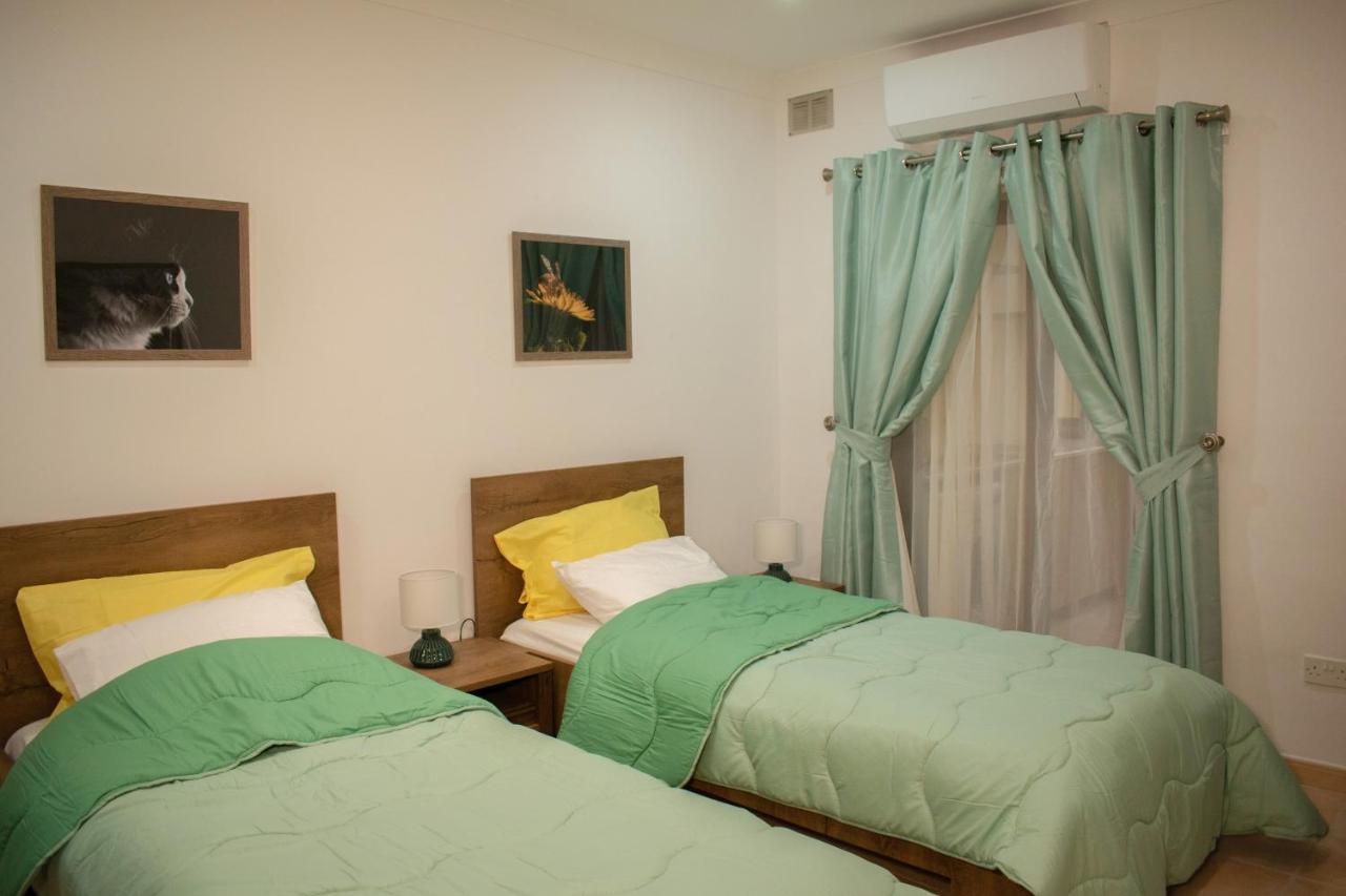 Spacious 3 Bedroom Apartment In Marsascala Marsaskala Exterior photo